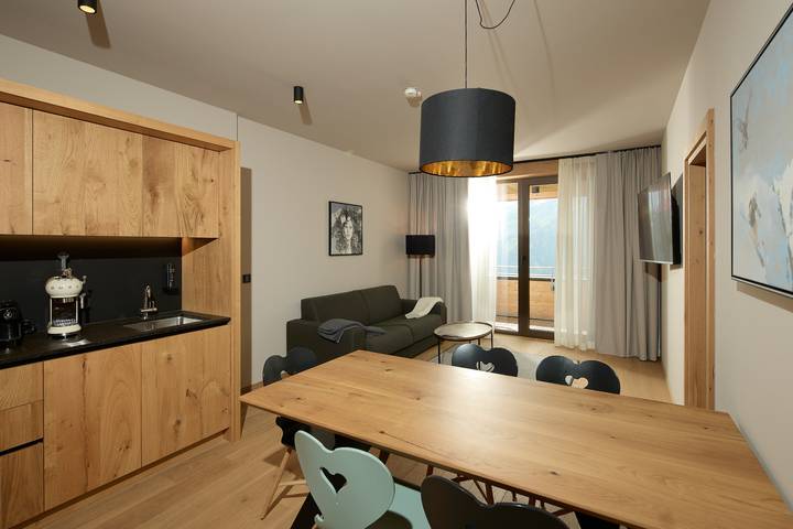 Ferienwohnung für 6 Personen, mit Balkon in Schröcken
