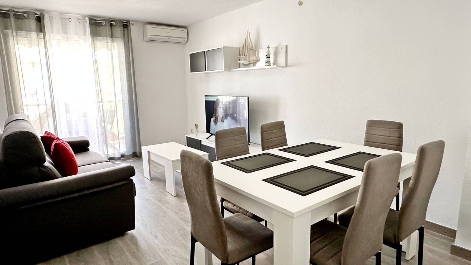 Appartement entier, Brisa I - Miramar 1ª - 2º - D    /    Playa De Miramar in Miramar (Valencia), Costa de Valencia