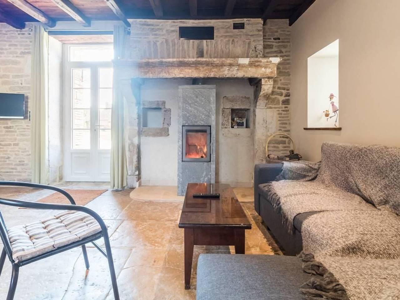Haus aus dem 18. Jh. mit Charme und modernem Komfort in Molesme, Montbard und Umgebung