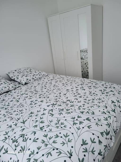 Gîte pour 6 personnes, avec balcon et vue dans La Plaine Saint-Denis - 3