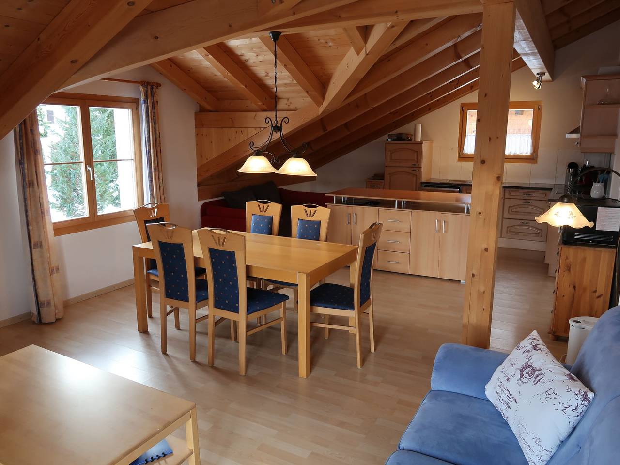 Ganze Wohnung, Tga Stgirat Dachgeschoss in Surses, Oberhalbsteiner Alpen