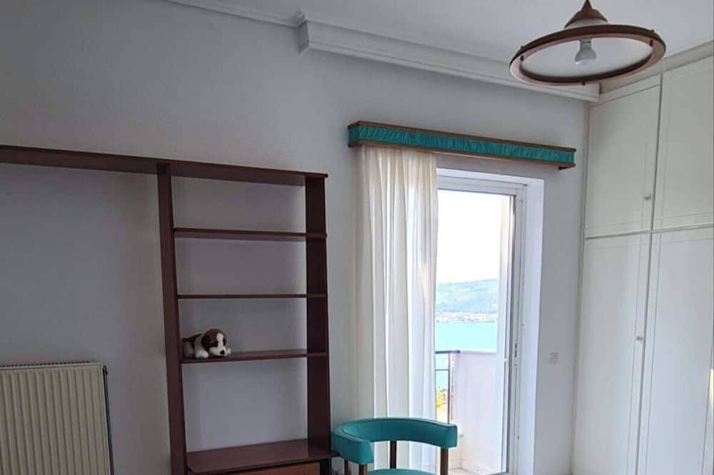 Breathtaking Seaview Villa with Pool near Athens in Theologos, Fthiotida
