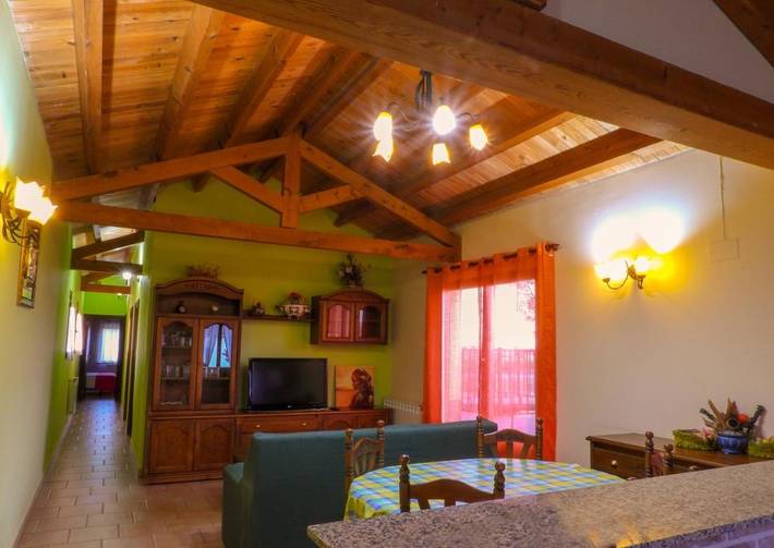 Casa rural para 7 personas, con Balcón y Terraza además de Jardín y Vistas en Villanueva de las Manzanas - 3