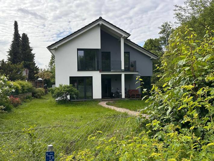 Ferienwohnung für 2 Personen, mit Balkon und Terrasse sowie Garten