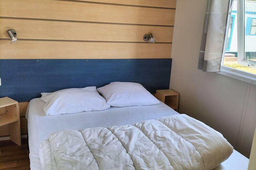 Vacances Entre Mer Et Nature Charmant Mobilhome lle Oléron, 3ch. 150M de l'océan in La Cotinière, Saint-Pierre-d'Oléron