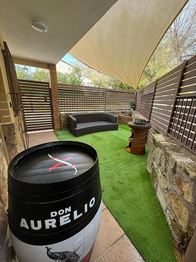 Casa de vacaciones para 6 personas, con jardín además de piscina y vistas - 1