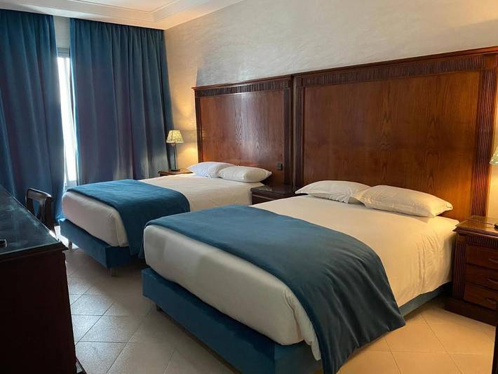 Hotel para 3 pessoas, com jardim e piscina em Casablanca
