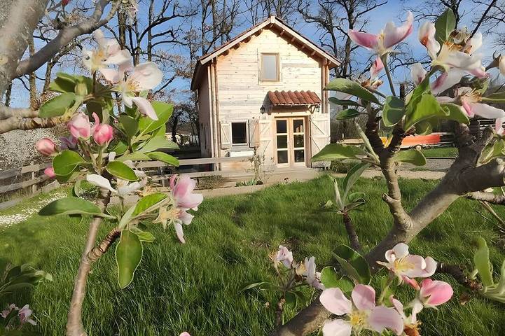 Chalet für 3 Personen, mit Garten und Pool sowie Terrasse - 1