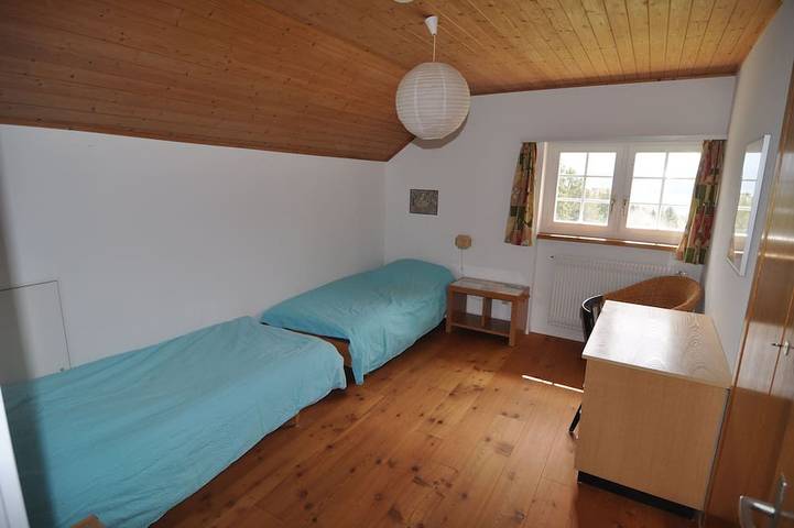 Ganze Wohnung, Idyllische verkehrsfreie Wohnung zum Wandern, Ski-, Radfahren mit Ev Ladestation in Rodels, Plessur Alpen