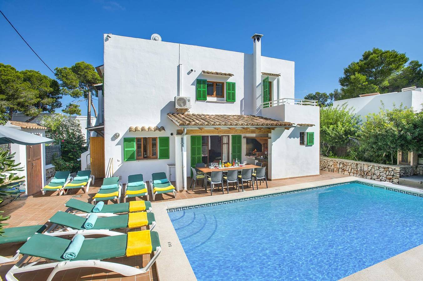 Villa for 10 People in Cala d'Or, Santanyí