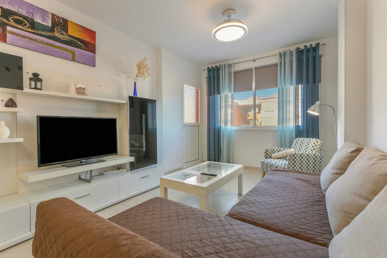 Apartamento entero, Casa de vacaciones 'Vista Mar' con vistas al mar, piscina compartida y Wi-Fi in Puertito de Güímar, Güímar