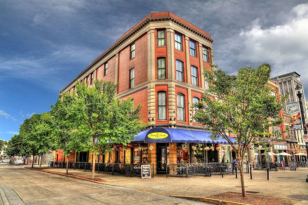 Ganze Wohnung, Beste Aussicht auf Market Square Stage und exzellente Innenstadtlage! in Knoxville, Knox County (TN)