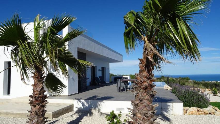 Casa rural para 5 personas, con Terraza y Jardín además de Piscina y Vistas en Ráfol de Almunia