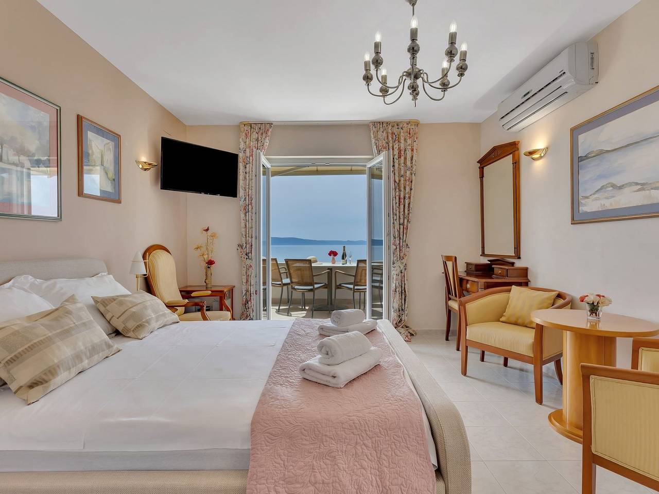 Ganze Wohnung, Wohnung in Drašnice mit Schönem Garten in Drašnice, Makarska Riviera