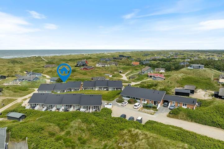 Ferienhaus mit Meerblick für 6 Personen, mit Sauna und Pool sowie Terrasse und Balkon/Terrasse in Vejers Strand