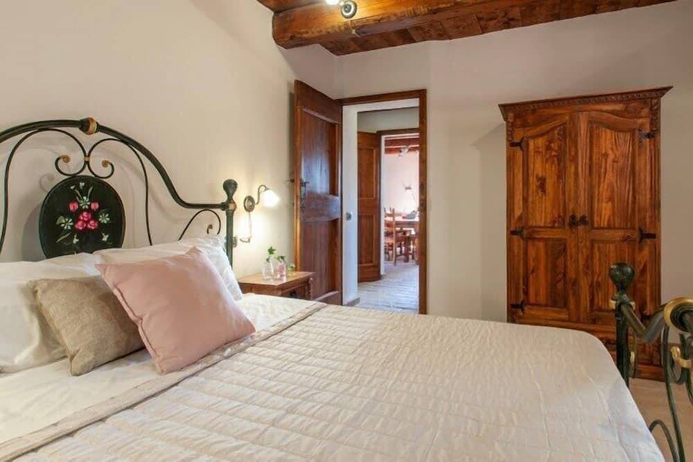 Agriturismo Il Poggio, zwei Ferienhäuser mit Pool, Casa Rosa in Umbertide, Valtiberina