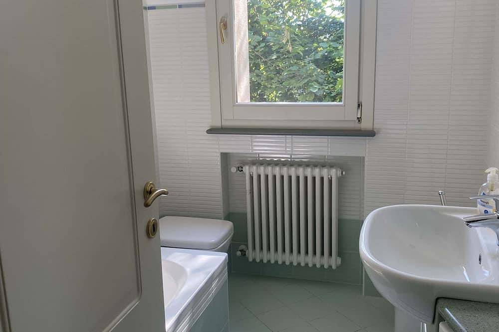 Casina: Ferienhaus / Villa - Casinahaus mit Charakter in Casina, Reggio Emilia Provinz