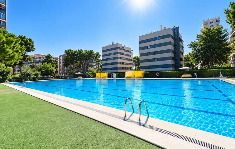 Apartamento de vacaciones para 4 personas, con terraza y piscina - 1