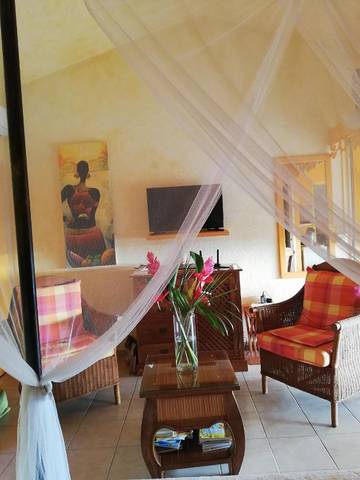 Gîte pour 2 personnes, avec vue et jardin dans Anse Caritan