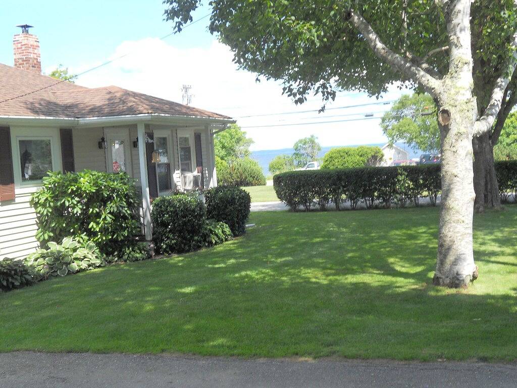 Charming Cottage Steps from Hulls Cove Beach & Entrance to Acadia! in Hulls Cove, Acadia Nationalpark
