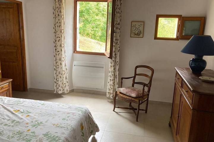 Gîte pour 9 personnes, avec jardin à Cros - 4