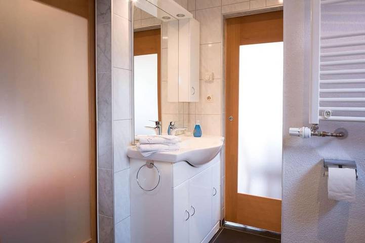Ganze Wohnung, Ferienwohnung Haus Rosi Eg - Ferienwohnung Haus Rosi in Weiskirchen, Saar-Nahe-Bergland
