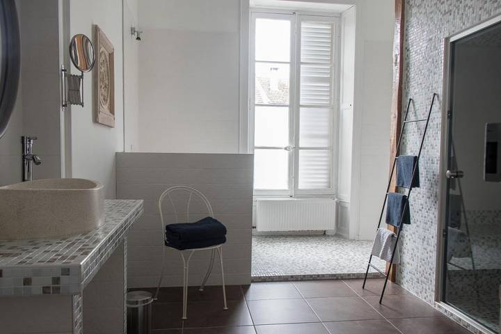 Chambre d’hôte pour 2 personnes, avec jardin ainsi que terrasse et piscine dans Haute-Marne - 2