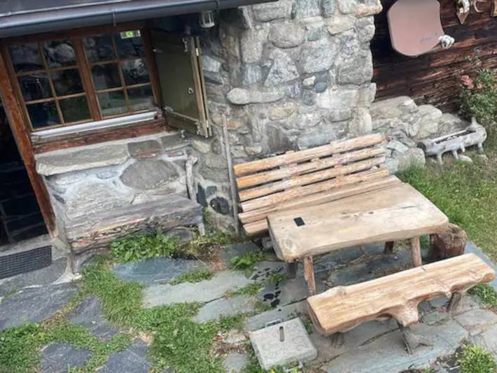 Ganze Ferienwohnung, Maiensäss Refugi, Val Sumvitg - 3 Zimmer Maiensäss für max. 6 Pers. in Sumvitg, Alpenarena