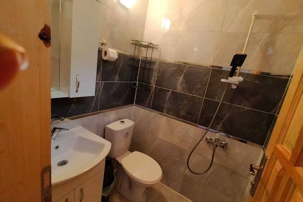 Love House Fairy tale garden with private pool and jacuzzi in Kumluca, Provinz Antalya