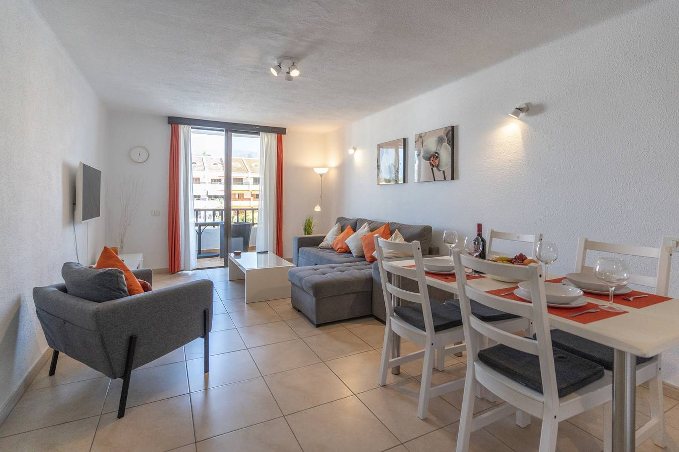 Appartamento intero, Appartamento vacanze per 4 persone con piscina in Playa del Búnker (Arona), Arona