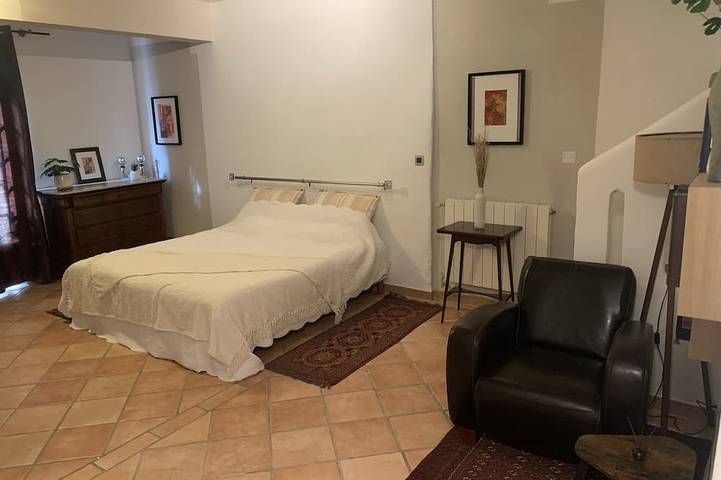 Gîte pour 4 personnes, avec jardin et piscine, animaux acceptés à Peille - 2