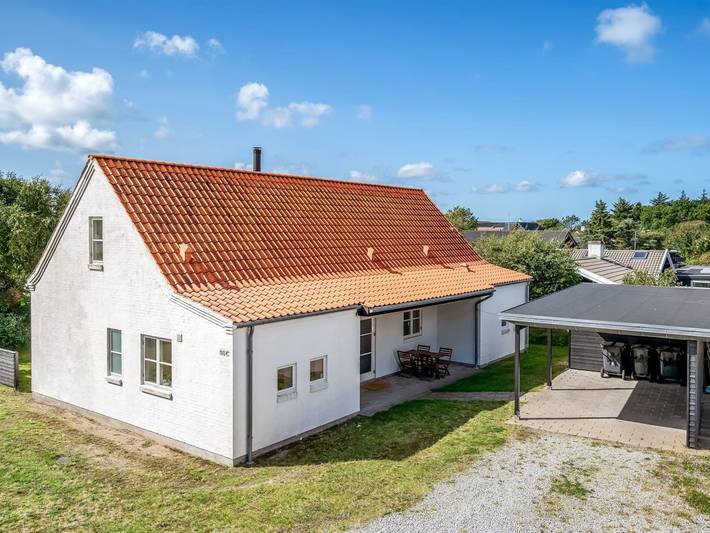 Ferienhaus für 6 Personen, mit Whirlpool und Terrasse in Tversted
