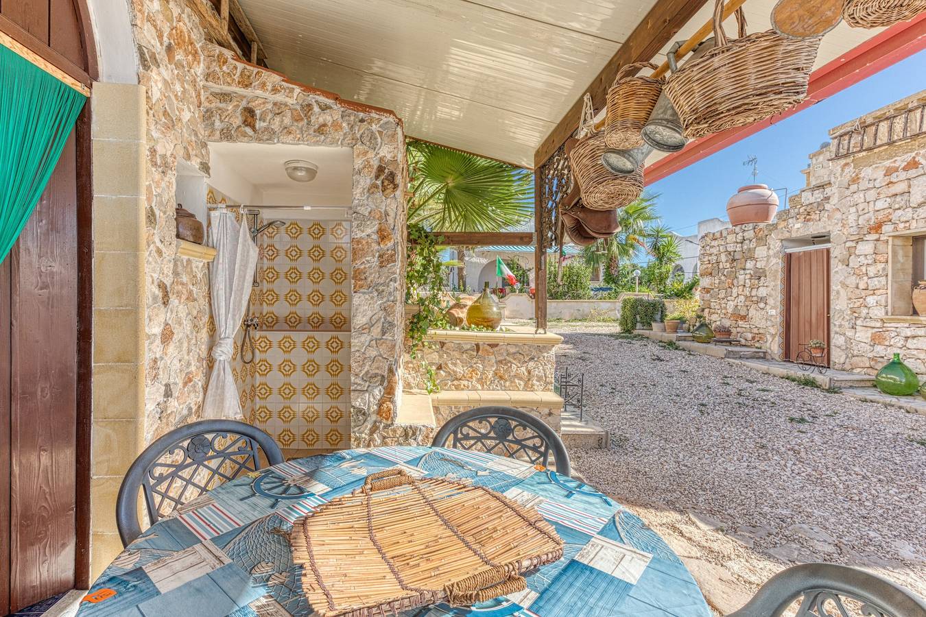 Maison de vacances Casale Lucia avec vue mer, jardin et Wi-Fi in Torre Pali, Salve