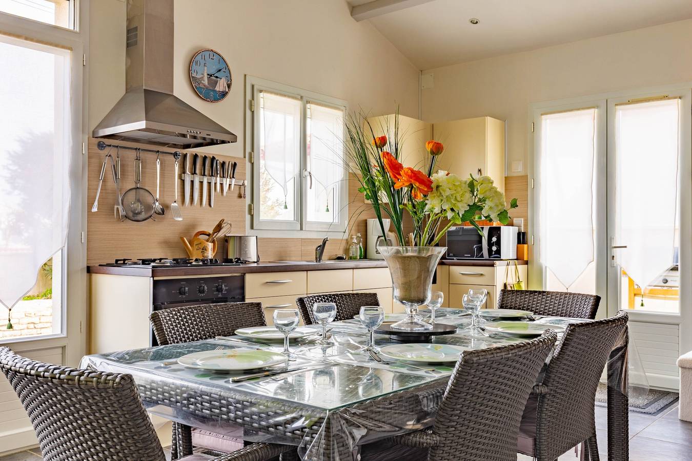 Maison de vacances agréable avec terrasse privée et jardin privatif in Le Château-d'Oléron, Côte de Beauté
