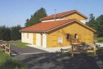 Maison de campagne pour 12 personnes à Le Bessat