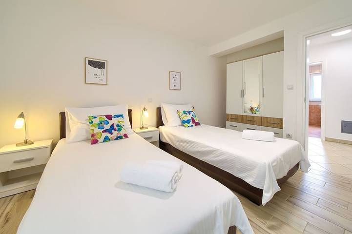 Ganze Wohnung, Ferienwohnungen Juros Sveti Vid mit Pool in Sveti Vid-Miholjice, Malinska-Dubašnica