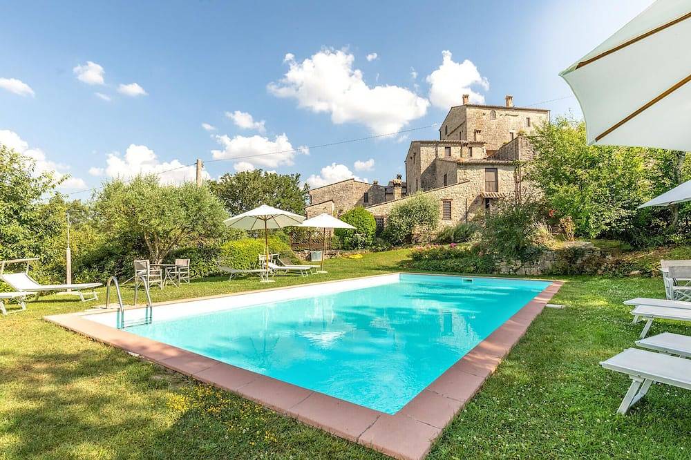 Ganze Wohnung, Gemütliches Apartment in Todi Pg mit Swimmingpool in Todi, Perugia Provinz