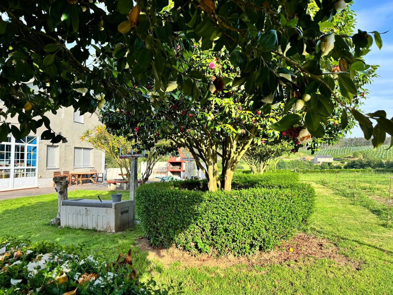 Gîte rural 'Casa La Pradera' avec vue sur la montagne, jardin privé et Wi-Fi in Foz, A Mariña Lucense