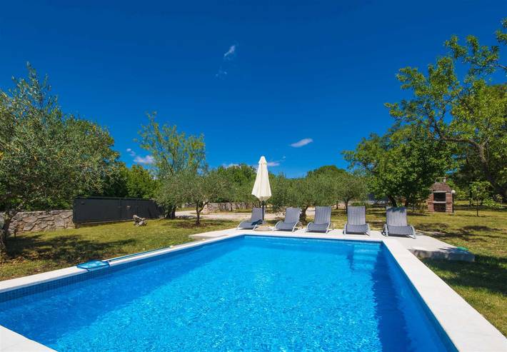 Villa mit pool für 7 Personen, mit Pool und Garten, kinderfreundlich in Istrien - 2
