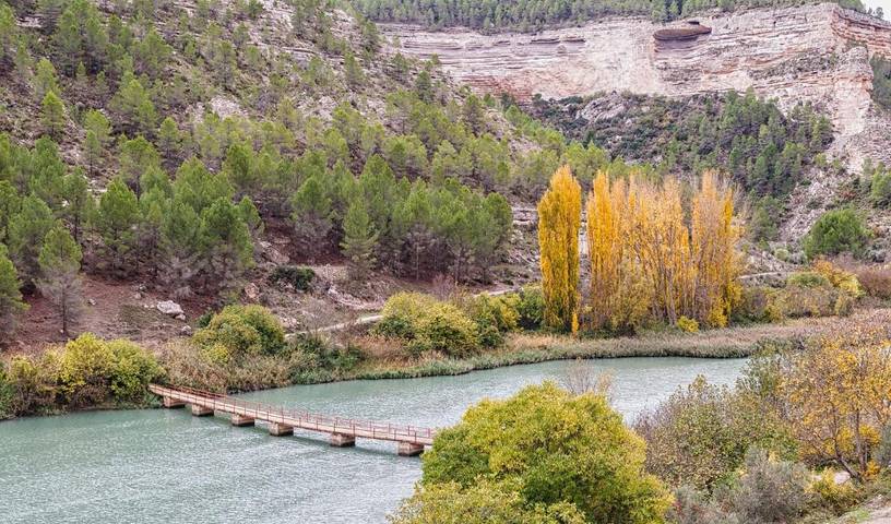 Casa rural para 14 personas, con vistas al lago además de vistas y terraza, Se admiten mascotas en Tolosa (Alcalá del Júcar) - 2