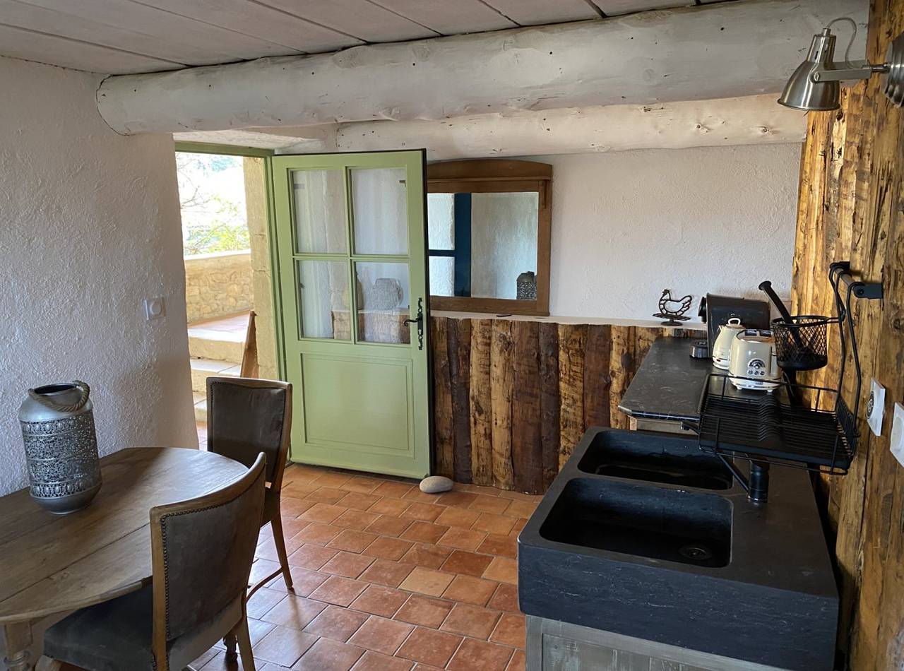 Mas des Pelissiers Chambre & Tables d'hôtes culinaire - Chambre in Sabran, Région de Nîmes