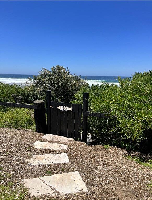 Habbaniyah - Beach Front, Pool, Spa, 5 Bedrooms, Sleeps 14 in North Avoca, New South Wales