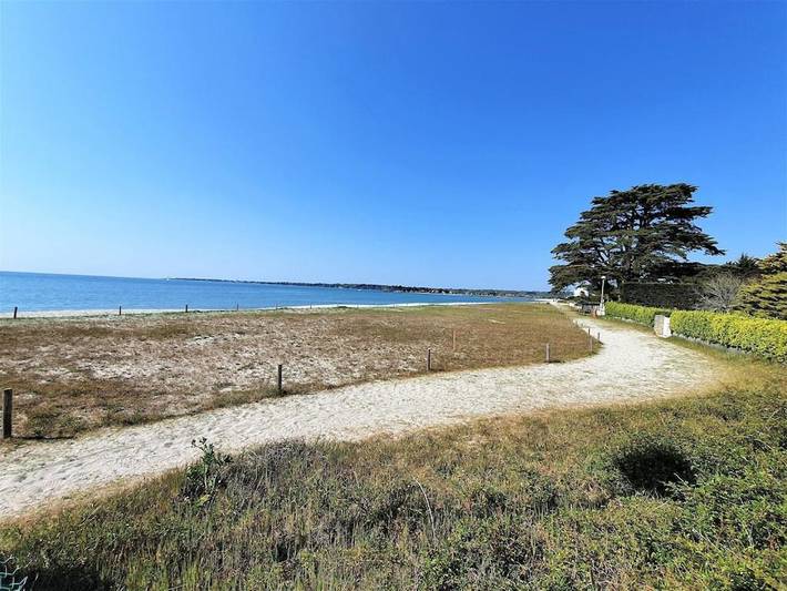Gîte pour 4 personnes, avec terrasse ainsi que jardin et vue dans Plage Kerleven - 2