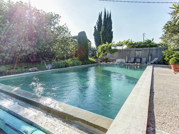 Gîte pour 4 personnes, avec Terrasse et Piscine