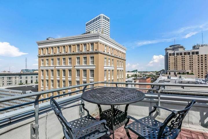Vacation house for 4 people, with balcony in New Orleans