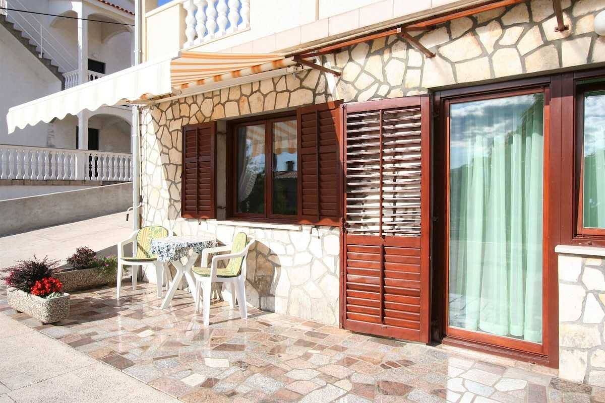 Appartement entier, Appartement Dvorničić (10029-A2) in Silo (Krk), Krk