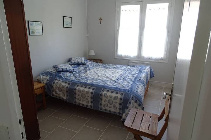 Location de vacances pour 10 personnes, avec terrasse et jardin dans Plage des Sables-Vignier - 3