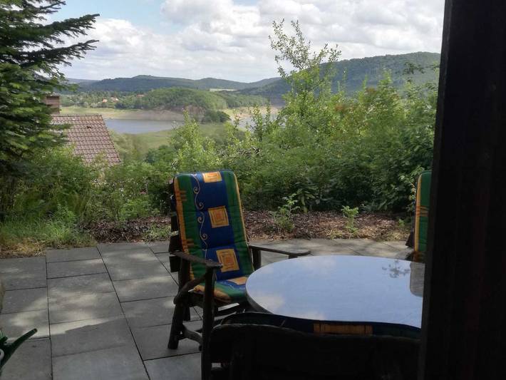 Ferienwohnung für 5 Personen, mit Balkon und Terrasse sowie Garten und Seeblick in Edertal - 2