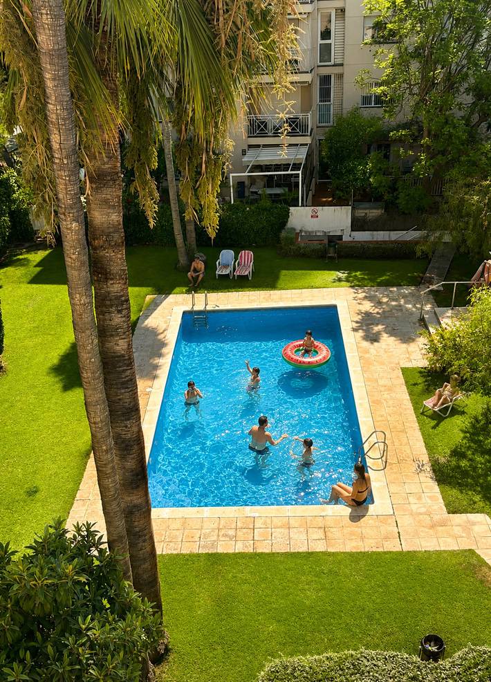 Apartamento de vacaciones para 6 personas, con balcón y piscina - 1