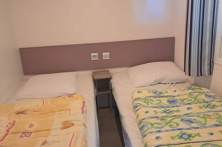 Mobil home pour 4 personnes à Saint-Laurent-en-Beaumont - 3